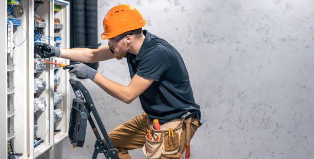 Best Licensed Electrician  in Belleair Bluffs, FL